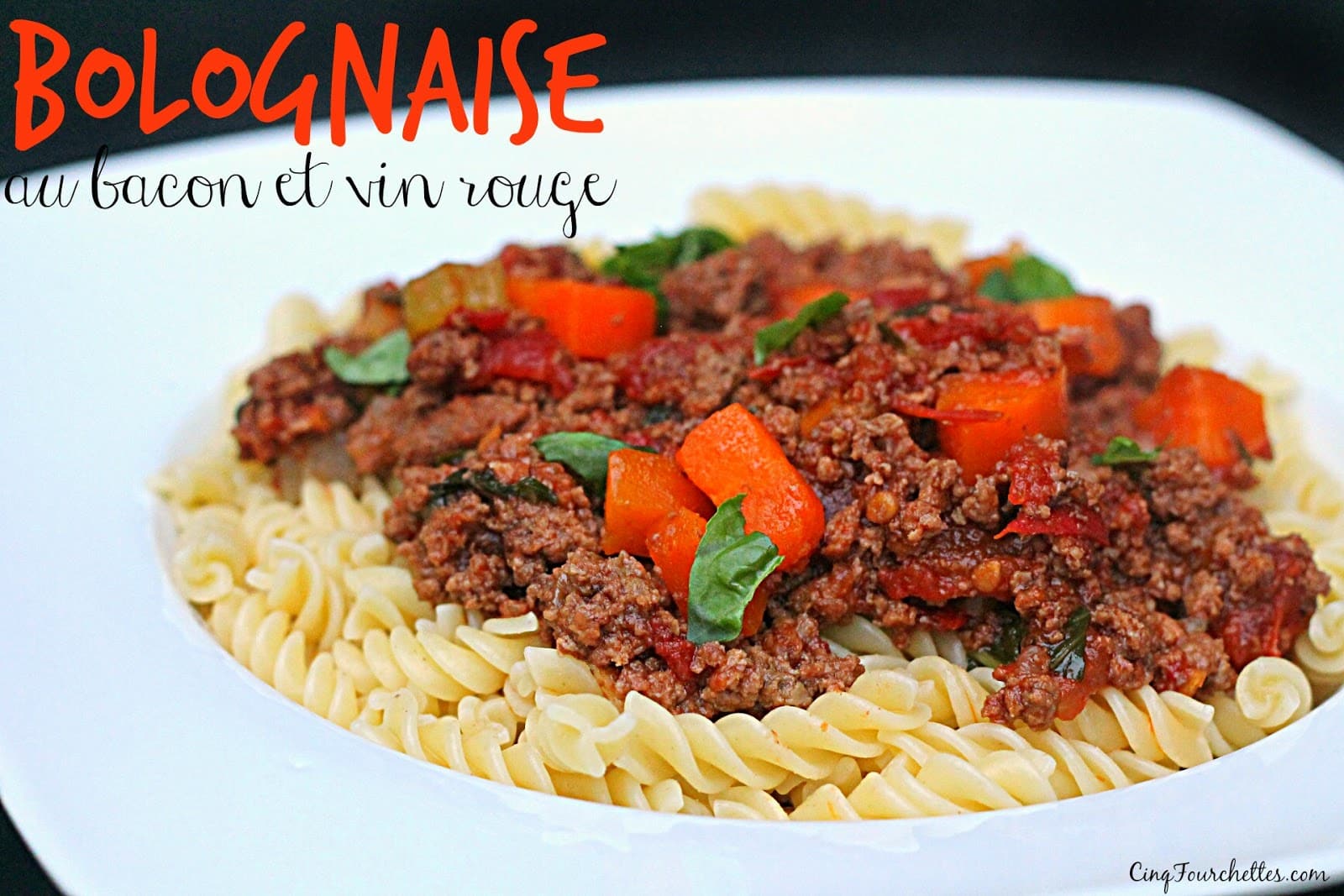 Sauce bolognaise au bacon et Shiraz Cinq Fourchettes