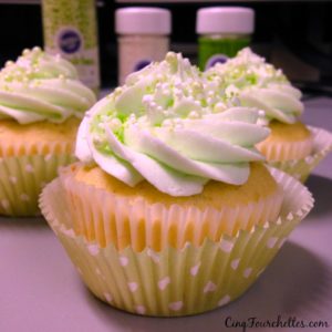 Cupcakes au gin tonic pour adultes à la dent sucrée. Cinq Fourchettes