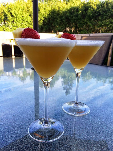 Un p'tit «cinq-à-sept» avec Dame Nature avec ce drink au rhum et noix de coco - Cinq Fourchettes