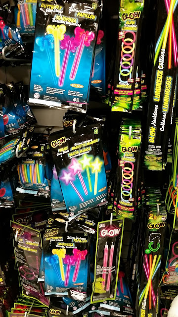 Light sticks à acheter au Dollarama