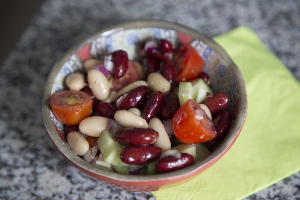 SALADE DE HARICOTS, TOMATES ET CONCOMBRES Cinq fourchettes