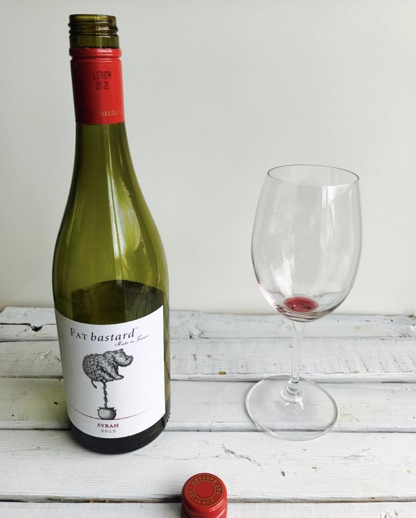 Mercredi découverte : Eau énergie, macarons aux bleuets, Famille Futée et Syrah ! / Cinq Fourchettes