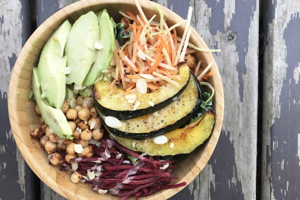 Salade tiède à la courge et aux pois chiches #Végé / Cinq Fourchettes
