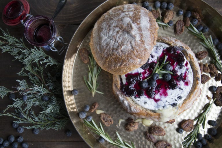Pain farci au dindon, brie et bleuets /Cinq Fourchettes