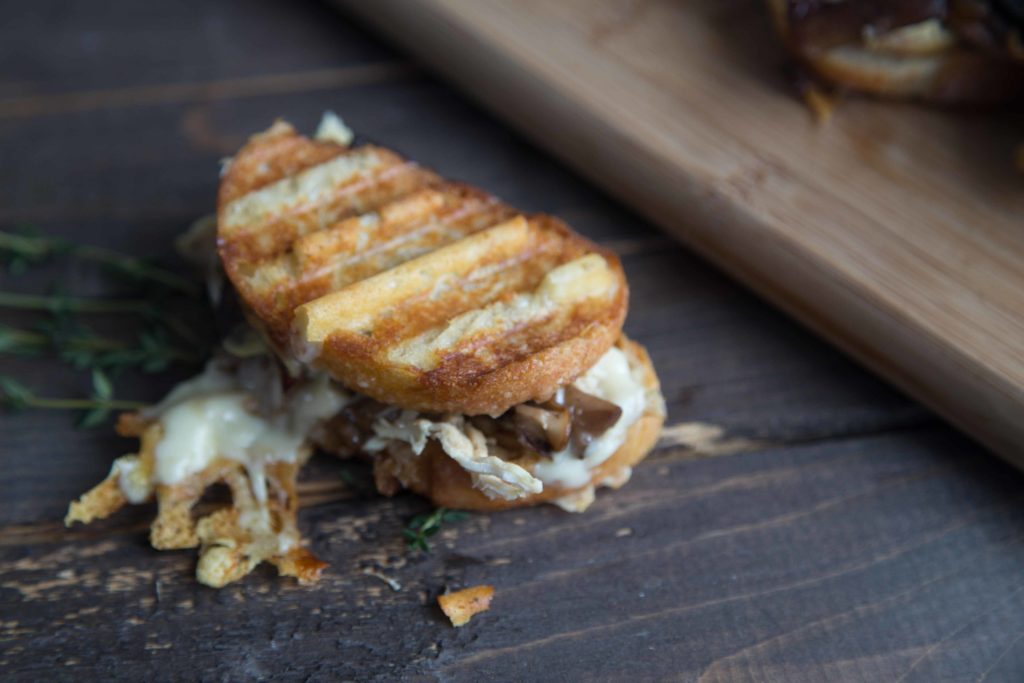 Grilled cheese au poulet et fromage le Calumet / Cinq Fourchettes