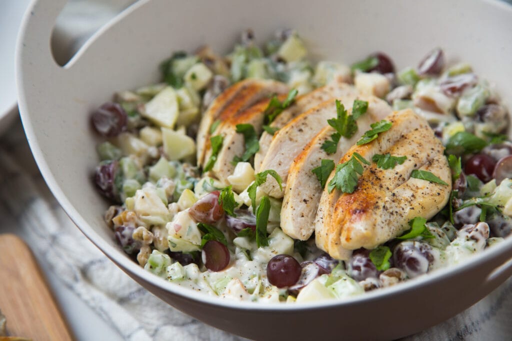 salade Waldorf au poulet grillé Walrdof salad with chicken recipe recette Cinq Fourchettes