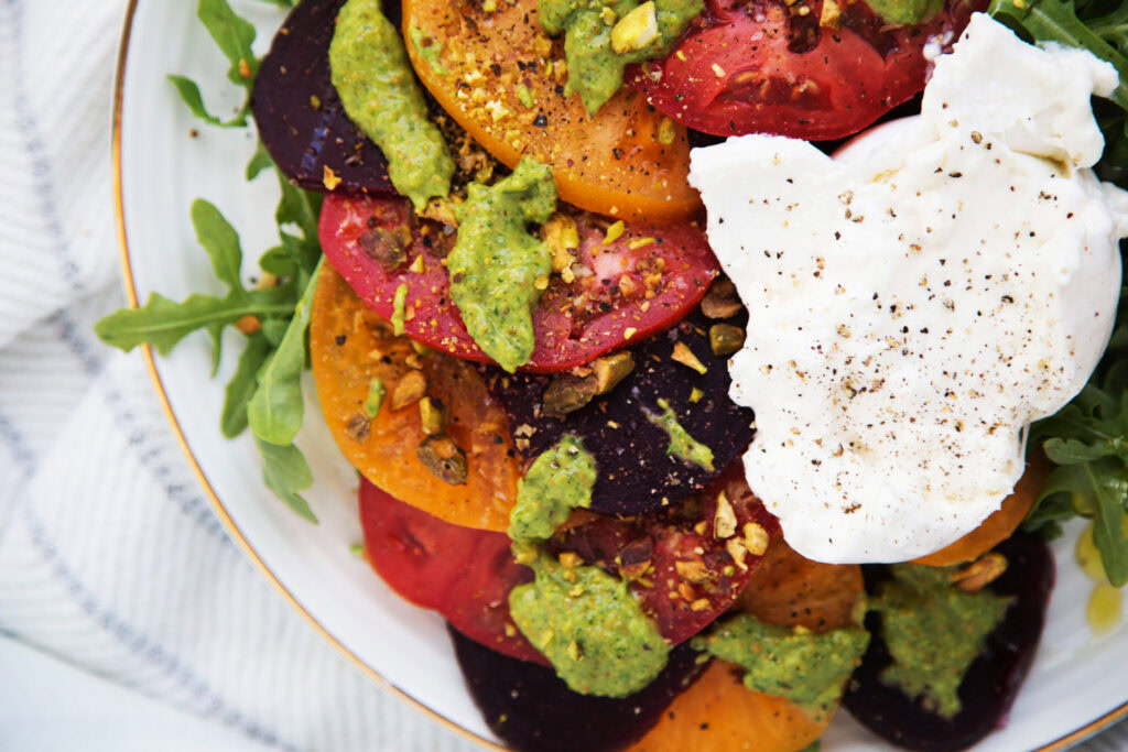 salade roquette tomates betteraves burrata cinq fourchettes recette recipe tomato beet pesto pistache pistachio