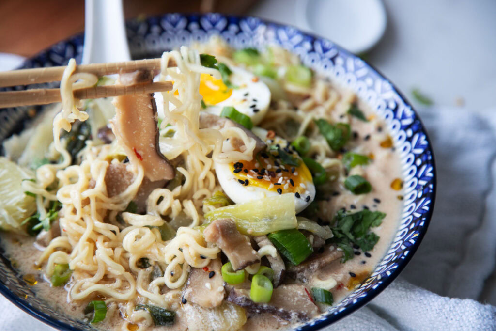soupe ramen crémeuse aux shitake recette recipe cinq fourchettes